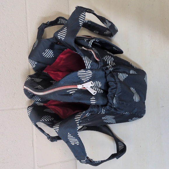 Lug Women's Romper Carry All Shoulder Bag, Brushed Navy Hearts, like new - Picture 8 of 15